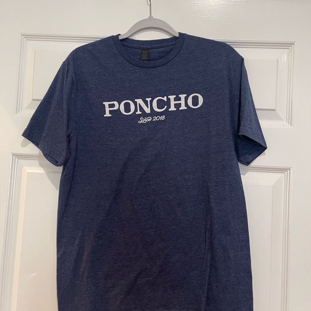 Poncho Tshirt 60/40 cotton blend. Soft. Clean Medium.